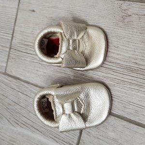 Gold Bow Red Bottom Baby Crib Shoes